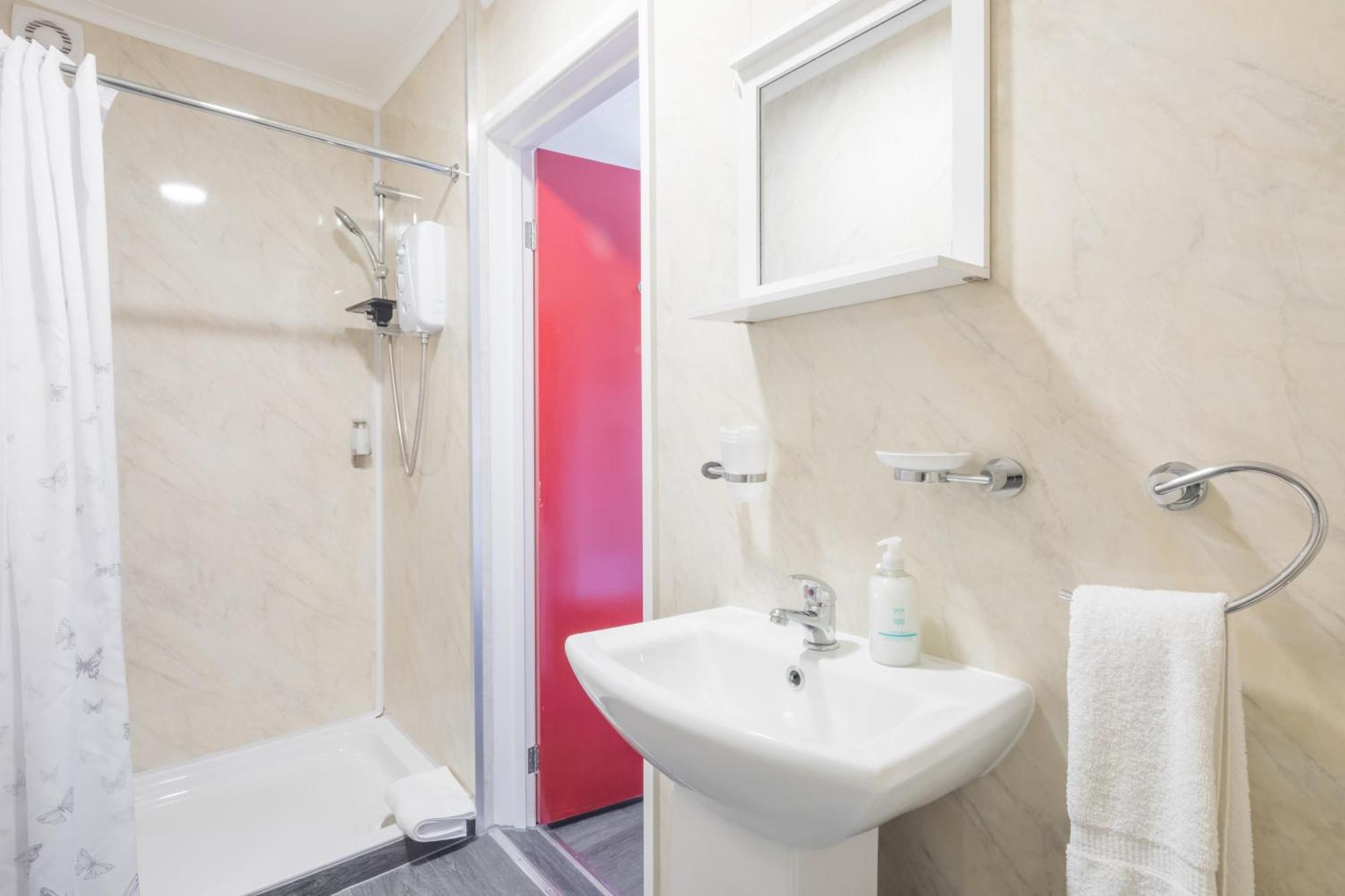 Rasa Sayang House - Self-Check-In Guesthouse Oxford Extérieur photo