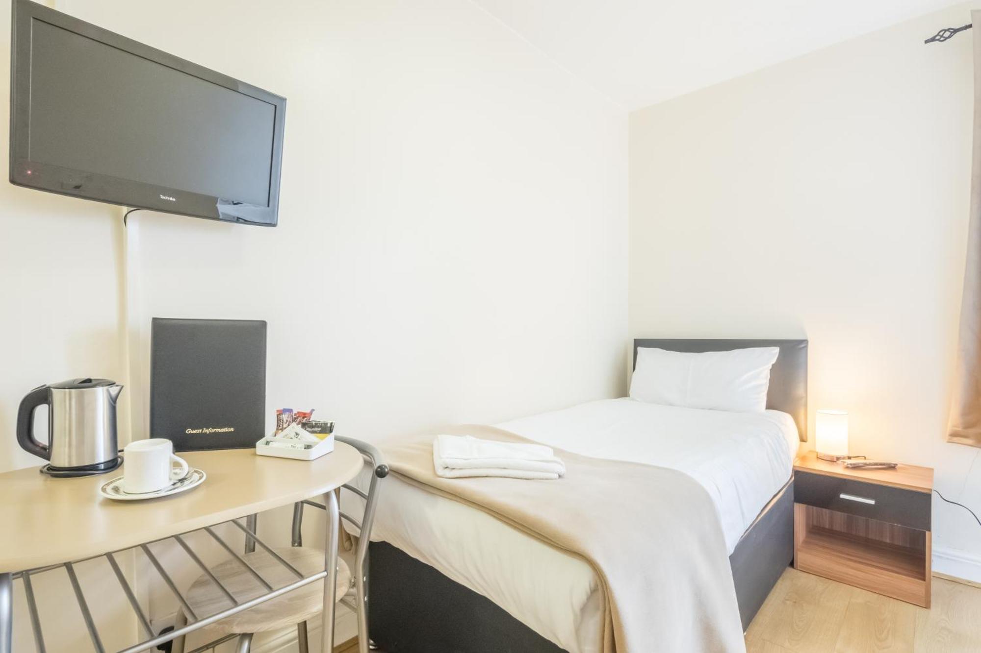 Rasa Sayang House - Self-Check-In Guesthouse Oxford Extérieur photo